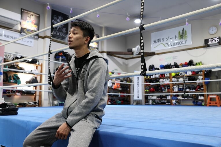 ルディトレーナーとの“地獄のトレーニング”で「メンタルはだいぶ強くなった」と語る中谷潤人（3月@M.Tジムにて）©︎Shigeki Yamamoto