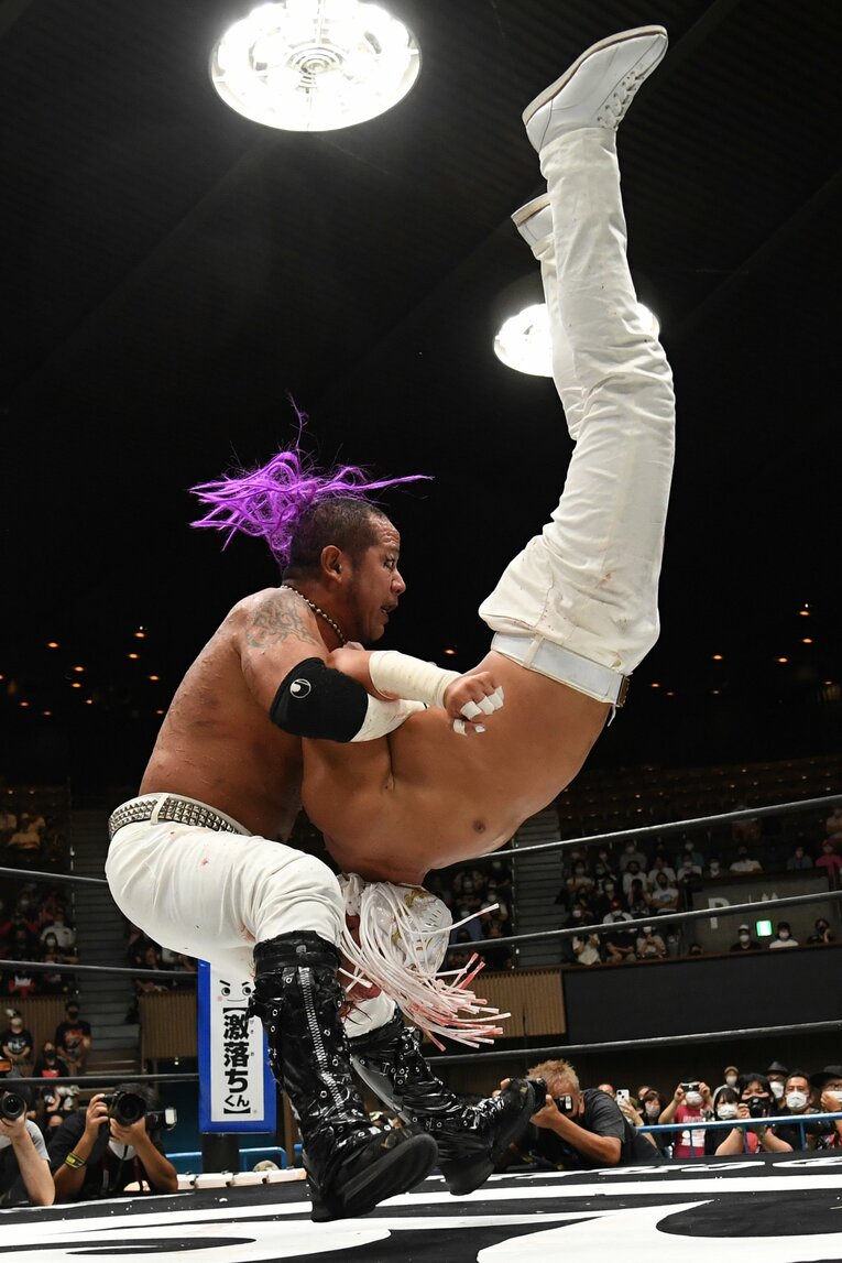 「死んでもいい覚悟なんていらねぇんだよ！」葛西純はエル・デスペラードに何を伝えたのか？ カメラマンが激写した“血と熱狂の23分30秒”(35)