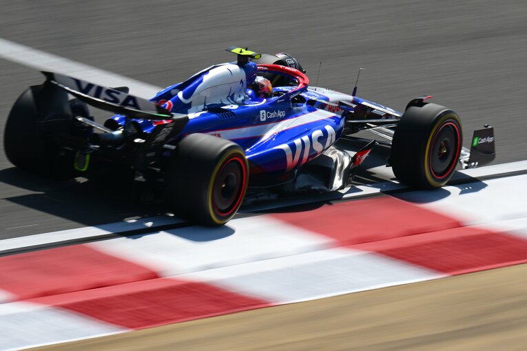 角田裕毅が走らせる、ビザ・キャッシュアップRBの2024年の新車VCARB 01　©Getty Images / Red Bull Content Pool