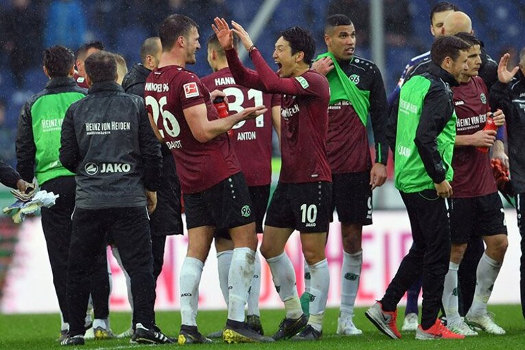 ドイツ5季目を終えた原口元気が語る。キャリアの夢、日本代表、長谷部さん。(3)