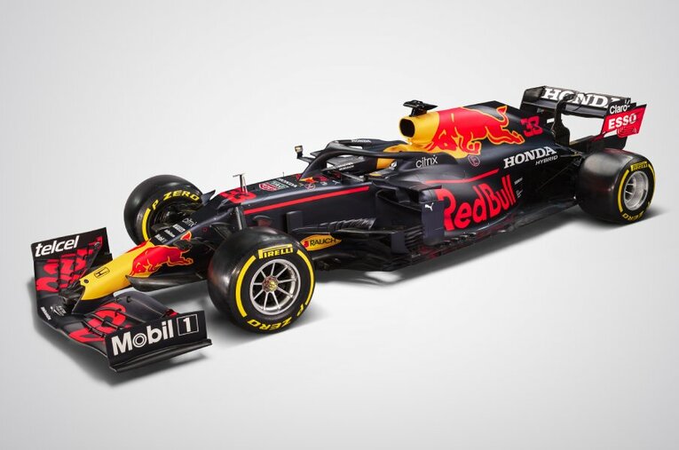 最後のシーズンを戦うレッドブル・ホンダのRB16B。ノーズとリアウイングには黄金時代を彷彿させるHONDAロゴが入っている ／ photograph by Thomas Butler/Red Bull Content Pool