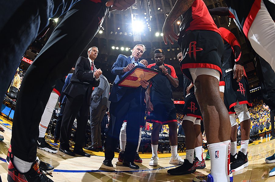 ロケッツHCが語る優勝への青写真と日本人NBAプレーヤーへの期待。<Number Web> photograph by Getty Images