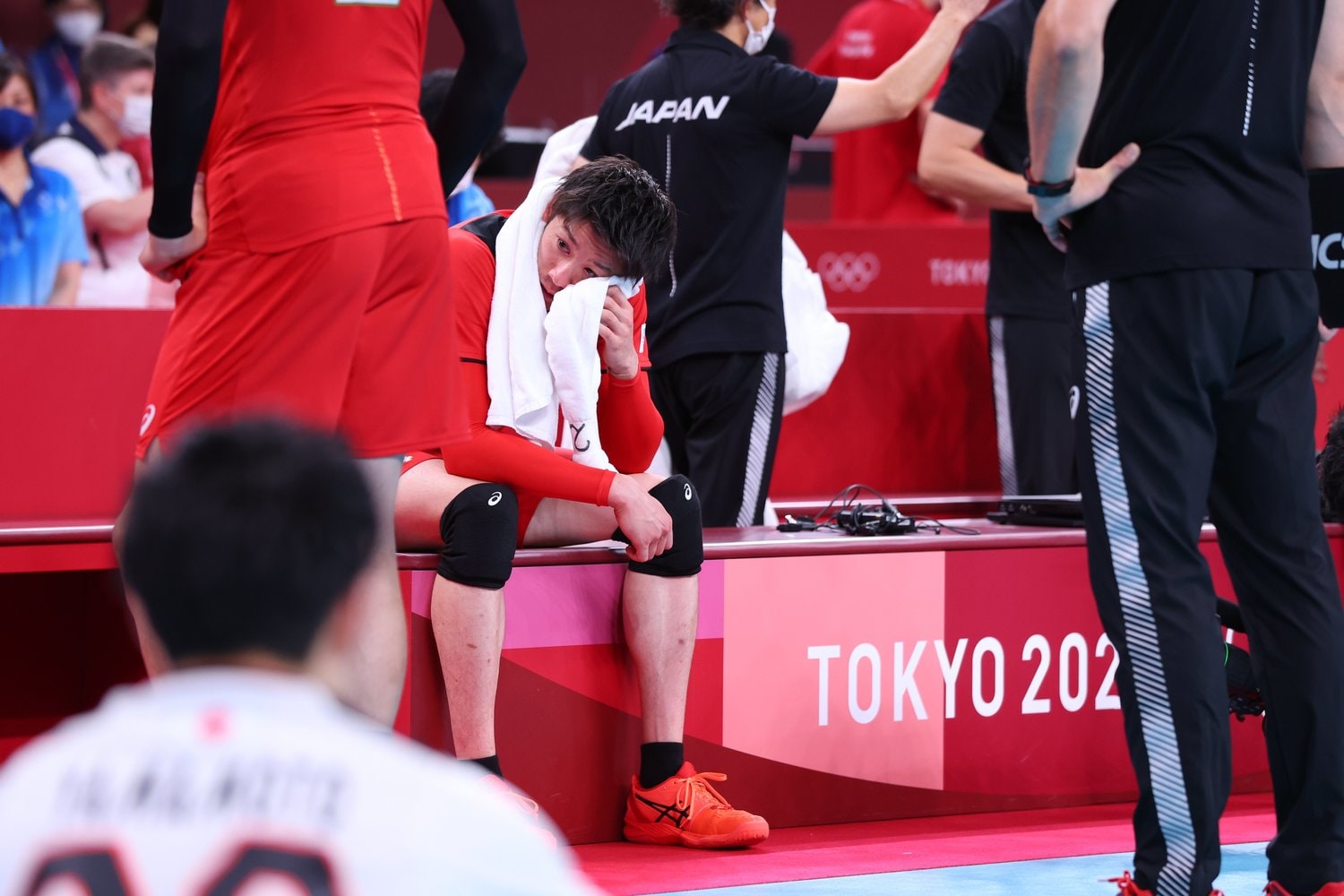 試合後は涙を浮かべた石川祐希　ⒸRyosuke Menju/JMPA