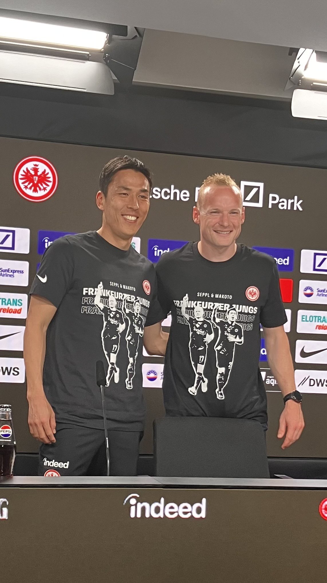 レジェンド2人で記念撮影　©Kichinosuke Nakano