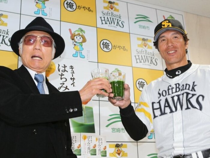 「ボコボコに殴られた」プロ野球合宿所で事件…「まずい、もう一杯!」あの“青汁CM”八名信夫、じつは日本ハム系選手だった…まさかの俳優転身ウラ側<Number Web> photograph by Sankei Shimbun