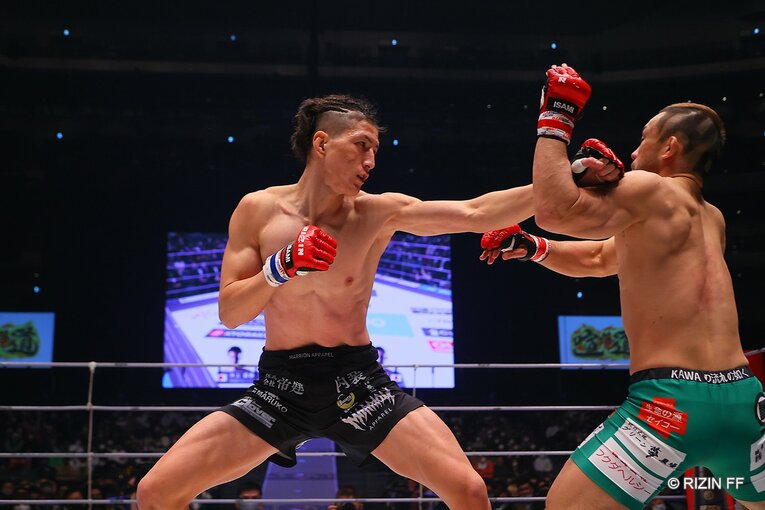 準決勝　扇久保博正vs井上直樹　©RIZIN FF
