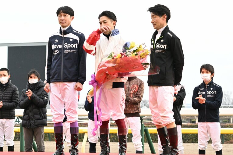 国内最終騎乗日の様子　©Keiji Ishikawa