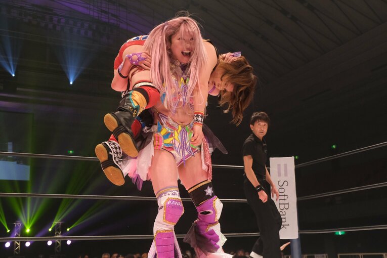 「もうプロレスやりたくない」負傷欠場中のSNS誹謗中傷…それでも人気女子レスラー・中野たむが復帰するまで「リングの上が、生きる場所」(45)