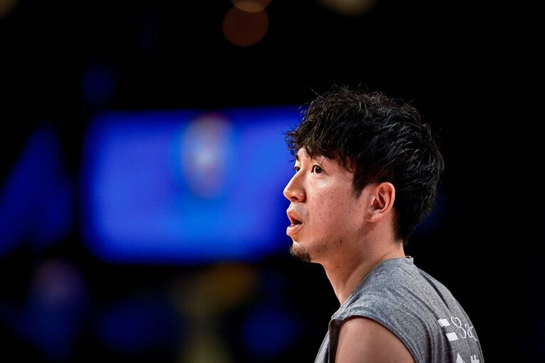 大逆転の立役者になった比江島。33歳のベテランの経験が活きた　©︎FIBA