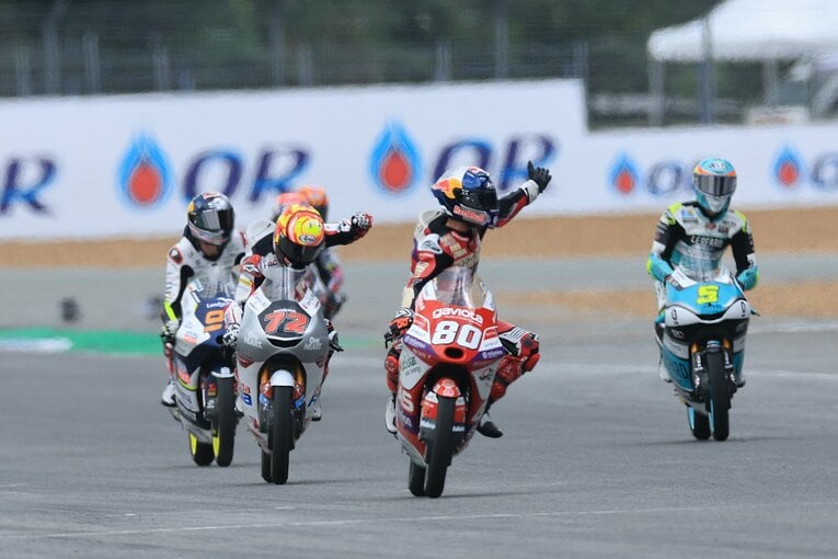 ゴール直後の古里（72番）。わずか0.266秒差でトップのアロンソに及ばなかった　©Satoshi Endo