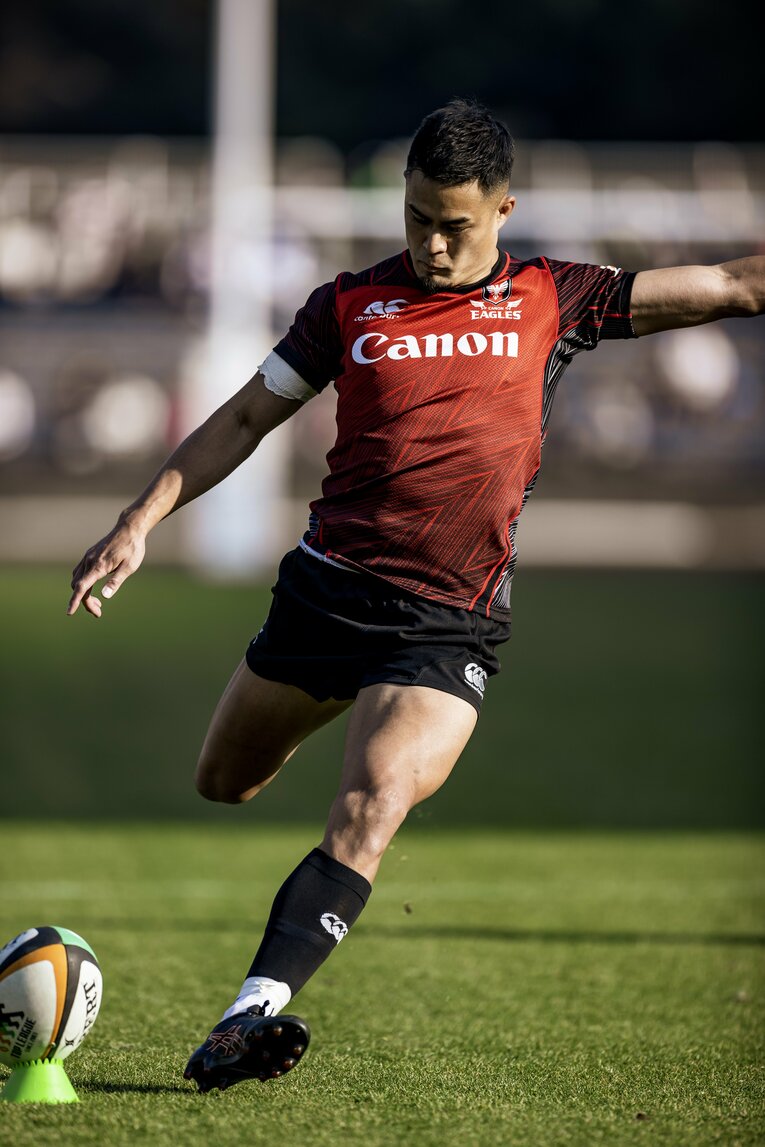 アシックスの「DS LIGHT ACROS」を履いて、この日も正確なキックを披露　©︎Kiichi Matsumoto