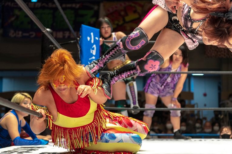 神取＆アジャ＆“W井上”！ レジェンドたちが若手精鋭軍との「3本勝負」で必殺技連発…“お祭り”カードに見た歴史的意義とは？(36)