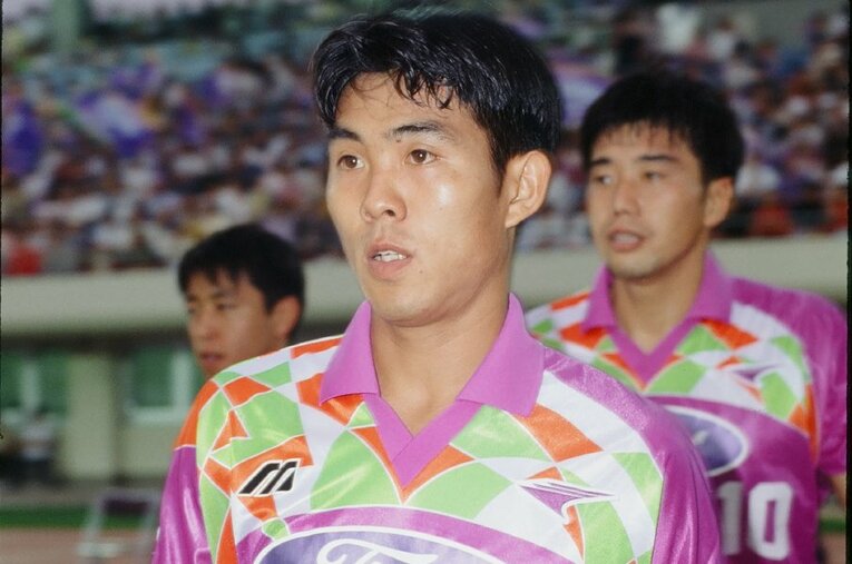 1993年、Jリーグ開幕時の森保一（当時24歳）。“無名の高校生”だった森保がJリーグにたどり着くまでには想像以上の苦労があった ／ photograph by J.LEAGUE