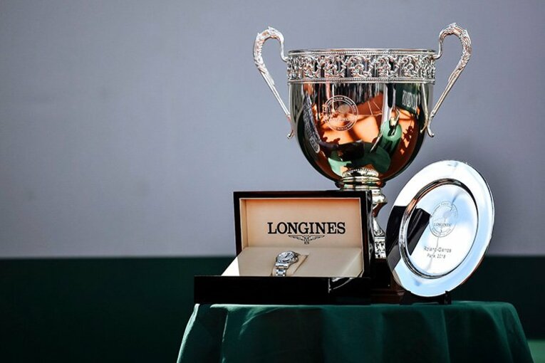 エッフェル塔の下にクレーコートが出現。「未来のエース」が繰り広げた熱い戦い。(9)