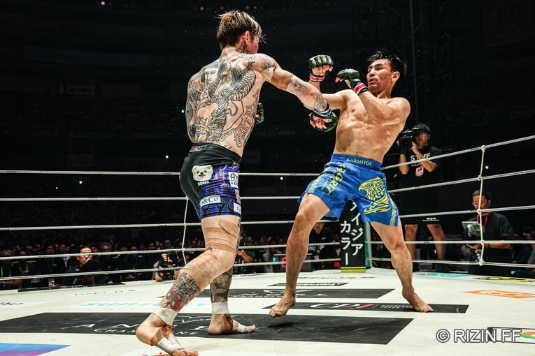 『超RIZIN.5』平本蓮vs.カルシャガ・ダウトベック　©RIZIN FF
