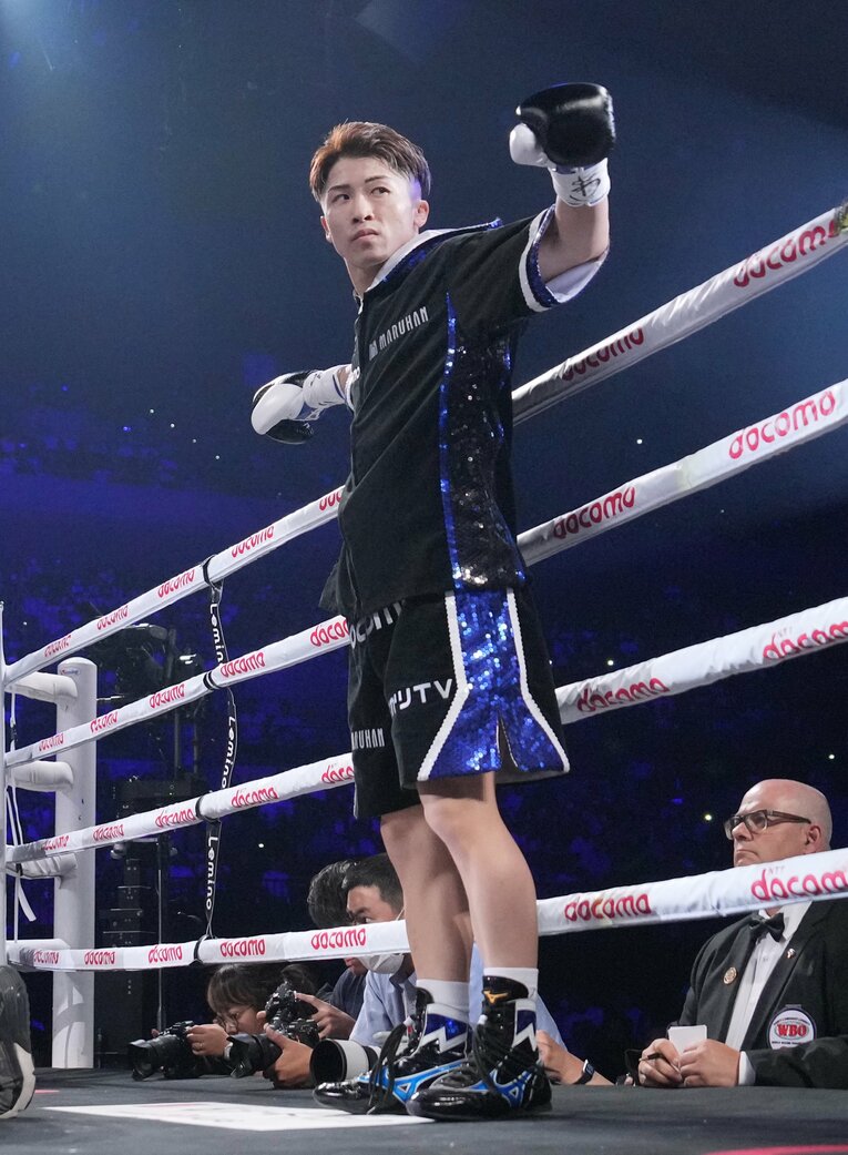 リングイン後の井上尚弥　©Naoki Fukuda