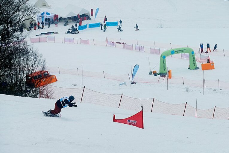 人気作家・東野圭吾が作り出した夢の祭典「スノーボードマスターズ」。(2)
