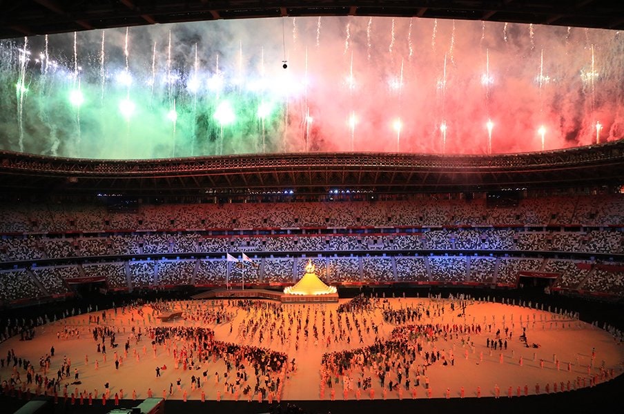 “モメた東京五輪開会式”で流れたドラクエ神曲と聖火リレー、メダルラッシュ、悲劇、号泣… 名シーンと“金言”を振り返る<Number Web> photograph by JMPA
