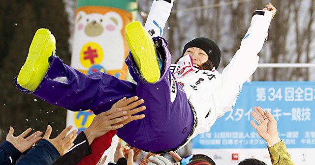 現役最終戦に秘めた思い 11 上村愛子 母の言葉が背中を押してくれた フリースタイルスキー Number Web ナンバー