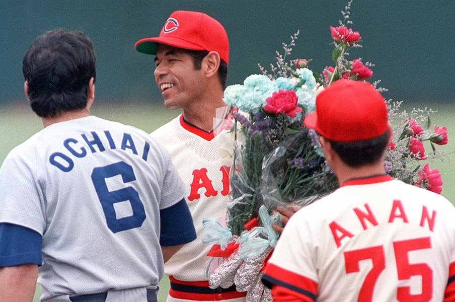 衣笠祥雄&山本浩二はONにも匹敵。18年で4657安打のスーパーコンビ。<Number Web> photograph by Kyodo News