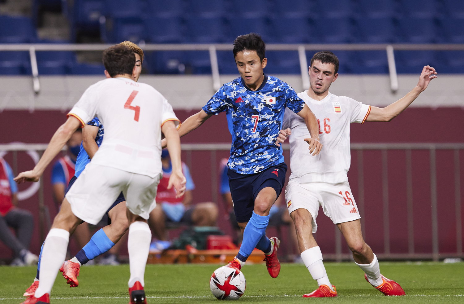 「プレー自体は悪くない」と、（おそらくは）オシムの印象に残った久保建英　©Getty Images