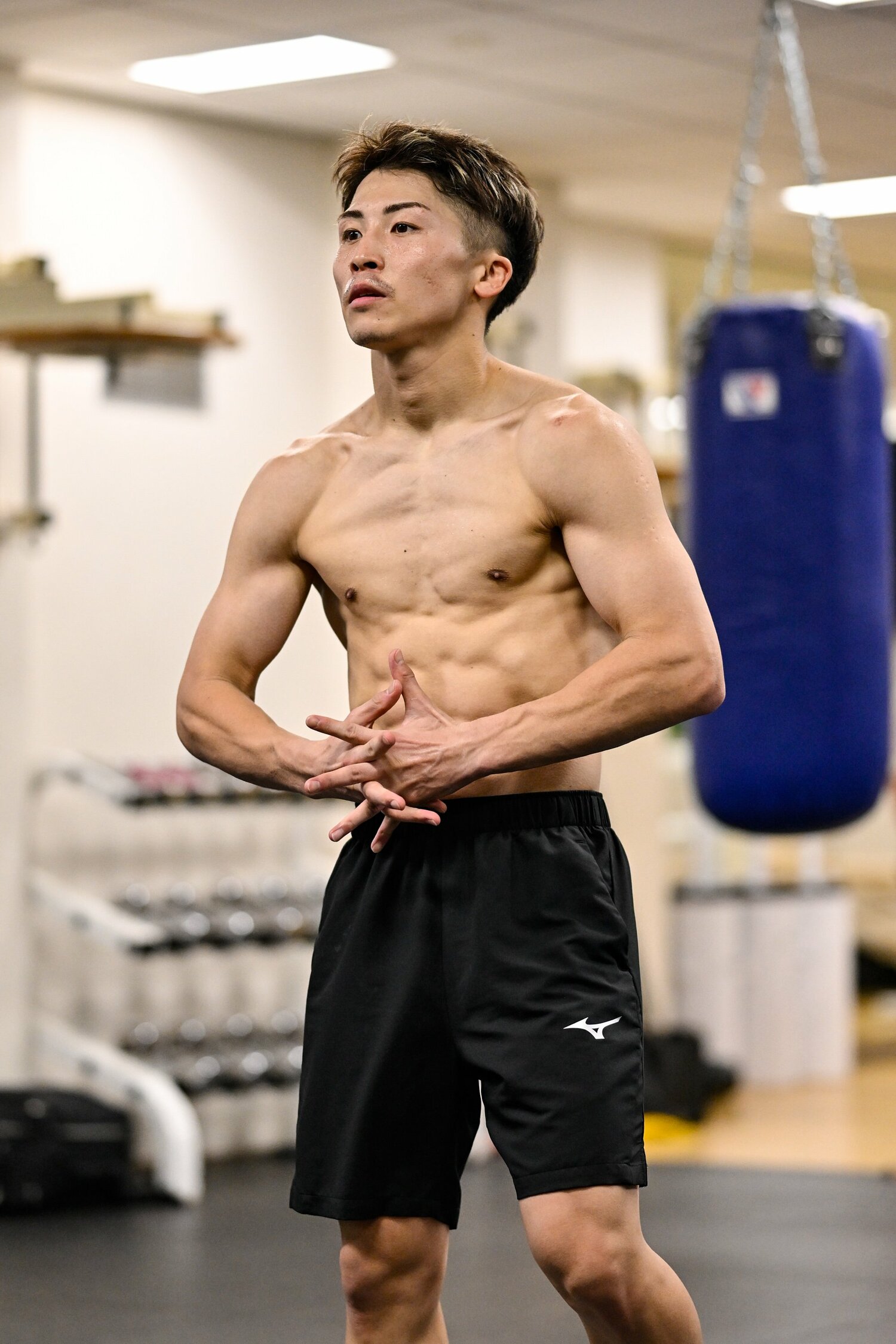 井上尚弥の仕上がったボディ。フルトン戦を前にしたジムワークにて（2023年7月22日）©︎Hiroaki Yamaguchi