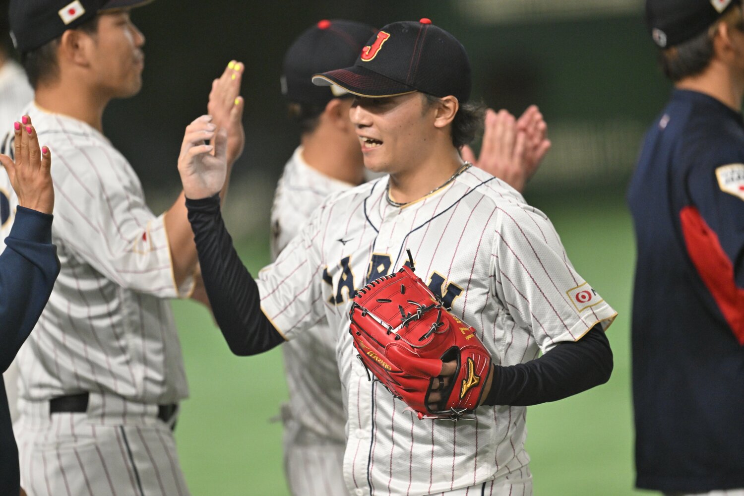 リリーフとしての仕事を完璧に果たした伊藤。準決勝以降も、日本の投手リレーに期待したい　©Naoya Sanuki