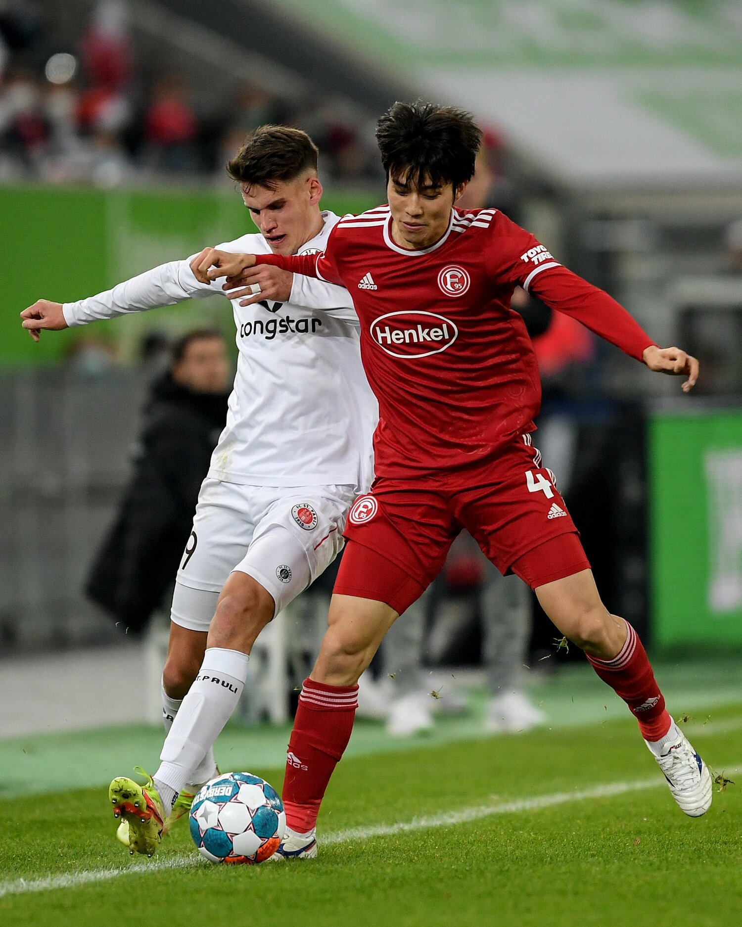 デュッセルドルフの田中碧 ©Getty Images