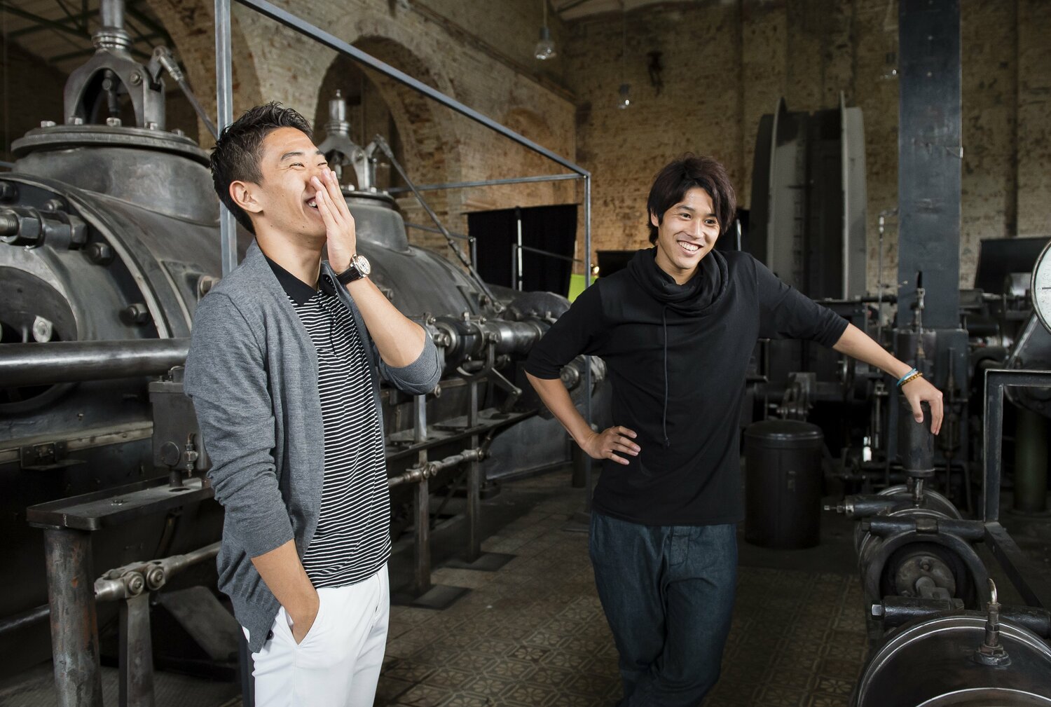 2014年、ドイツ時代の2人(写真を右にスワイプすると香川・内田を筆頭にした“日本サッカーレア写真”がご覧になれます) ©Getty Images