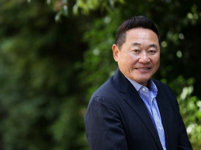 「日本代表のテレビ解説に松木さんがいないと寂しい」松木安太郎63歳に聞く“テレ朝の独占放送が厳しくなって…”<Number Web> photograph by Shigeki Yamamoto