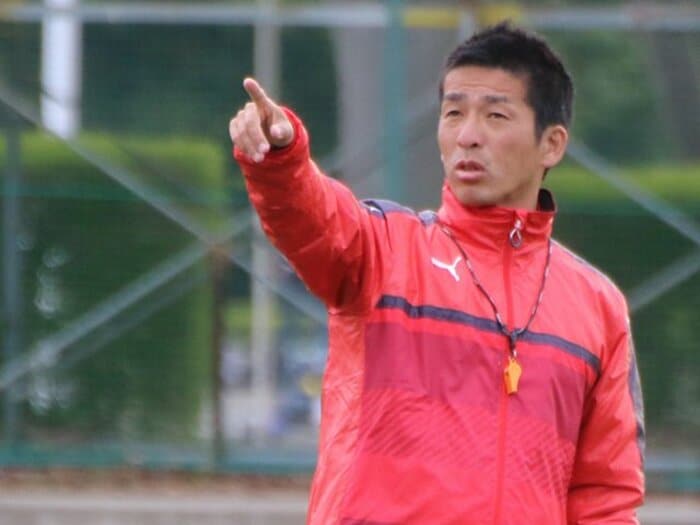 G大阪、清水で育った筑波大の知将。長谷川健太と小井土正亮、師弟の絆。＜Number Web＞ photograph by Takahito Ando