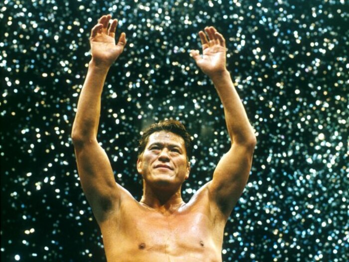 アントニオ猪木が当局の反対を押し切って叫んだ「1、2、3、平和！」1995年北朝鮮興行に込めていた思いとは？「ガウンは平壌に脱いできた」＜Number Web＞ photograph by Essei Hara