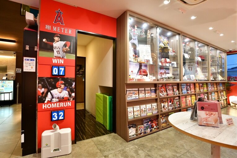 「翔 METER」が一番に出迎える展示ルーム（撮影は7月中旬）　©Takashi Shimizu