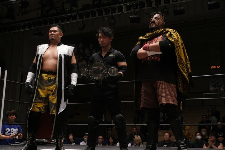 蛍光灯で殴り合い、大流血して…メキシコ人デスマッチファイター「もっと日本にいたい」ビオレント・ジャックの切実な思い「外国人がって…でも、ここがオレの家」(73)