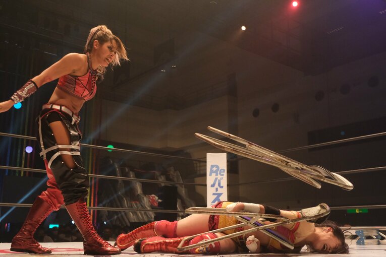 殴り続けた鈴季すず、抱きしめたジュリア…スターダムリーグ戦“最大のカード”は何を残したか？「本当の姉妹」「憎しみは晴れた」(62)