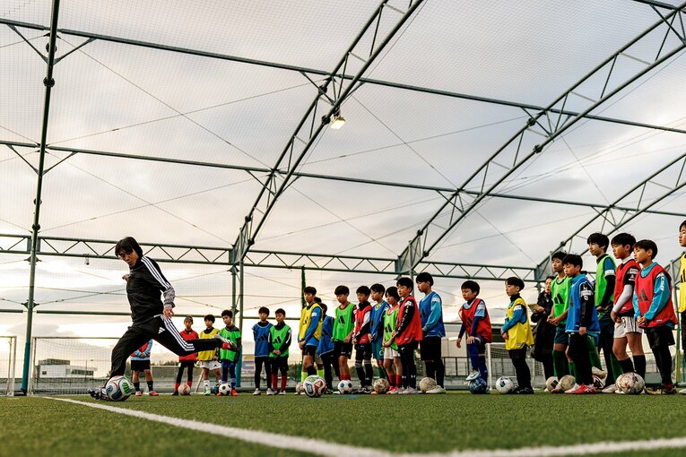 デモンストレーションではフリーキックやロングキックを披露　©Kiichi Matsumoto