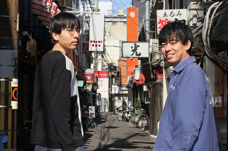 2年連続M-1ファイナリストになったカベポスター。永見大吾（写真左）と浜田順平 ／ photograph by Shigeki Yamamoto