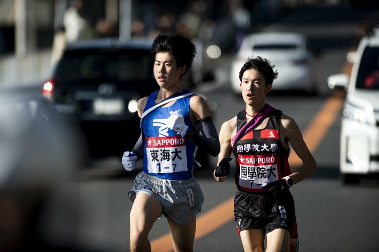 昨季の箱根駅伝では7区を快走。3位で襷を渡し、復路優勝を後押しした　©Yuki Suenaga