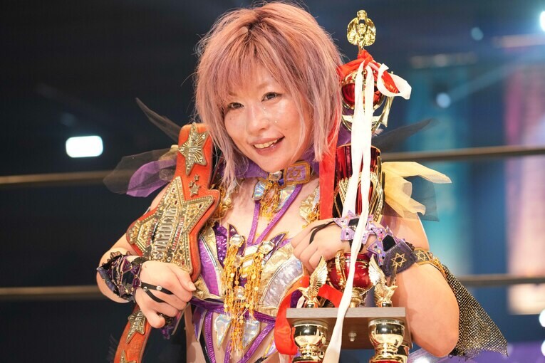 初防衛に成功した中野たむ。9月14日、大阪府立体育会館　©Essei Hara