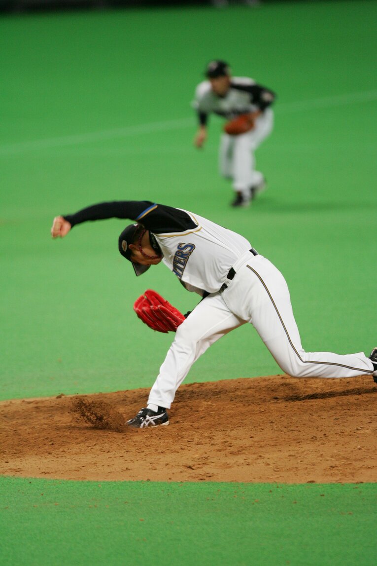 岡島秀樹のフォーム　©Koji Asakura