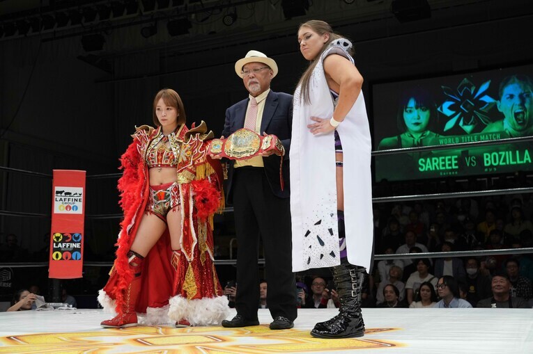 試合前のセレモニー　©Essei Hara