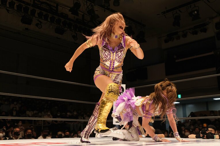 9歳でプロテスト合格…スターダム・AZMが“大人のチャンピオン”になるまで「“子供だから”が嫌だった」《20歳特別グラビア》(39)