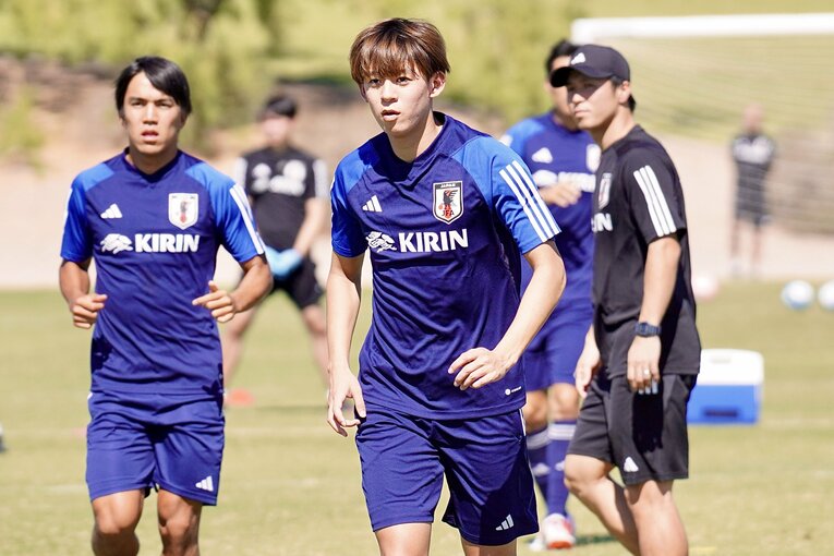 キャプテンの山本理仁は各大陸との対戦で得た経験について、興味深い所感を口にしている　©Atsushi Iio