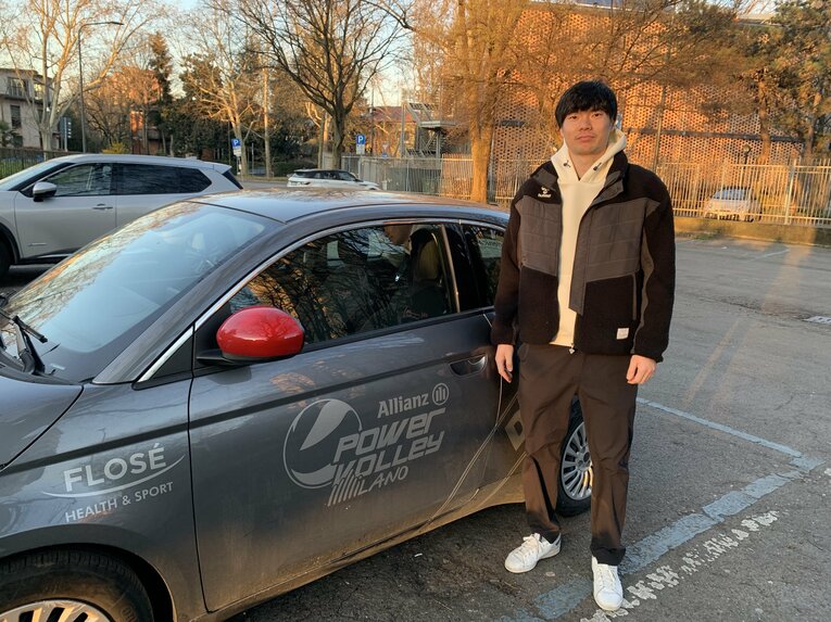 2025年3月、ミラノでインタビューに答えた大塚　©︎Noriko Yonemushi