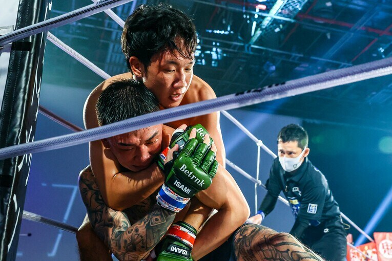 『RIZIN LANDMARK vol.1』朝倉未来vs.萩原京平　©RIZIN FF Susumu Nagao