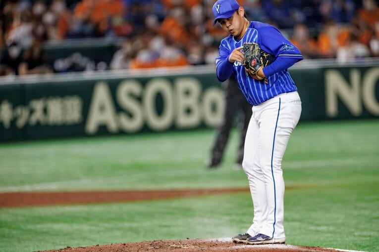 6月21日、巨人戦で登板する山﨑　©Kiichi Matsumoto