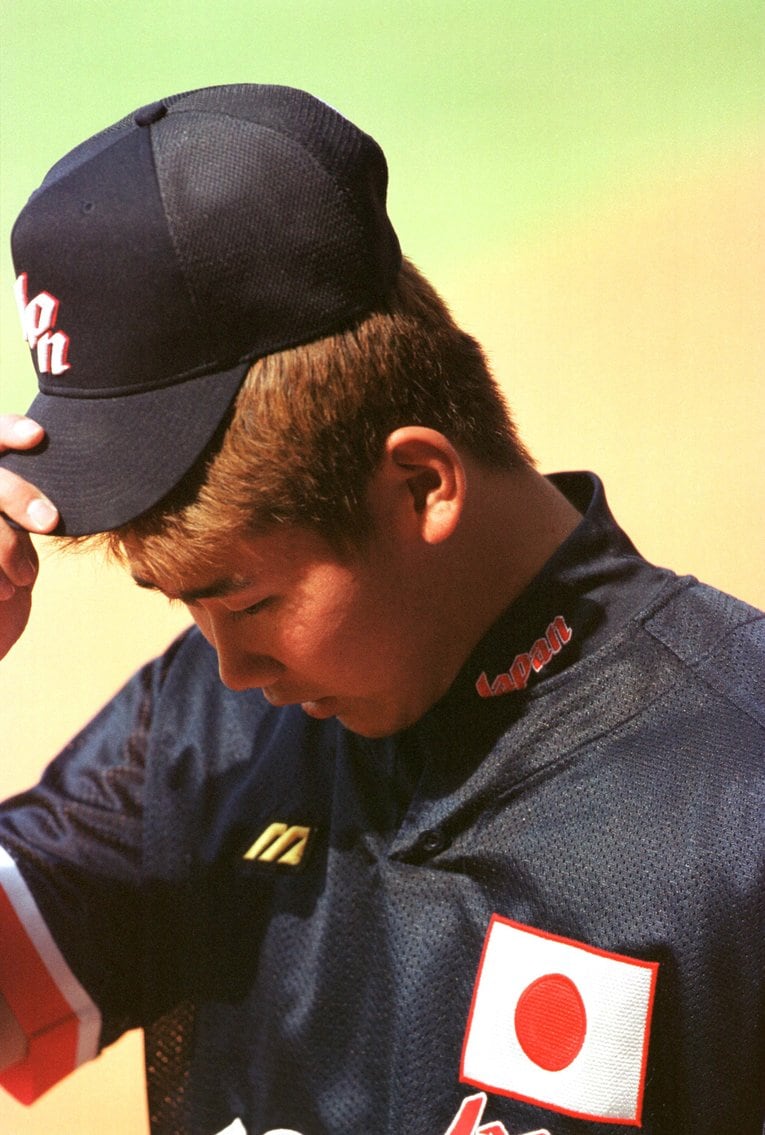 写真は翌2000年シドニー五輪で。プロ・アマ混合でのぞんだが、五輪の野球では初めてメダルを逃した　©JMPA