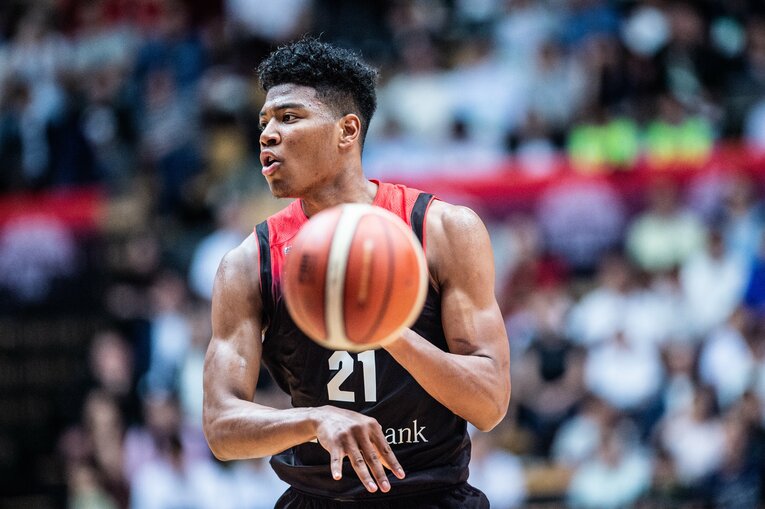 現在レイカーズで活躍する八村塁はドラフト1巡目指名だった　©BUNGEISHUNJU