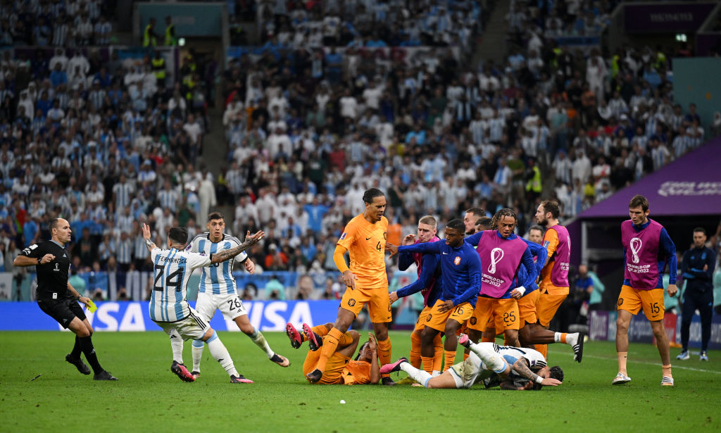 案の定、大乱闘に　©Getty Images