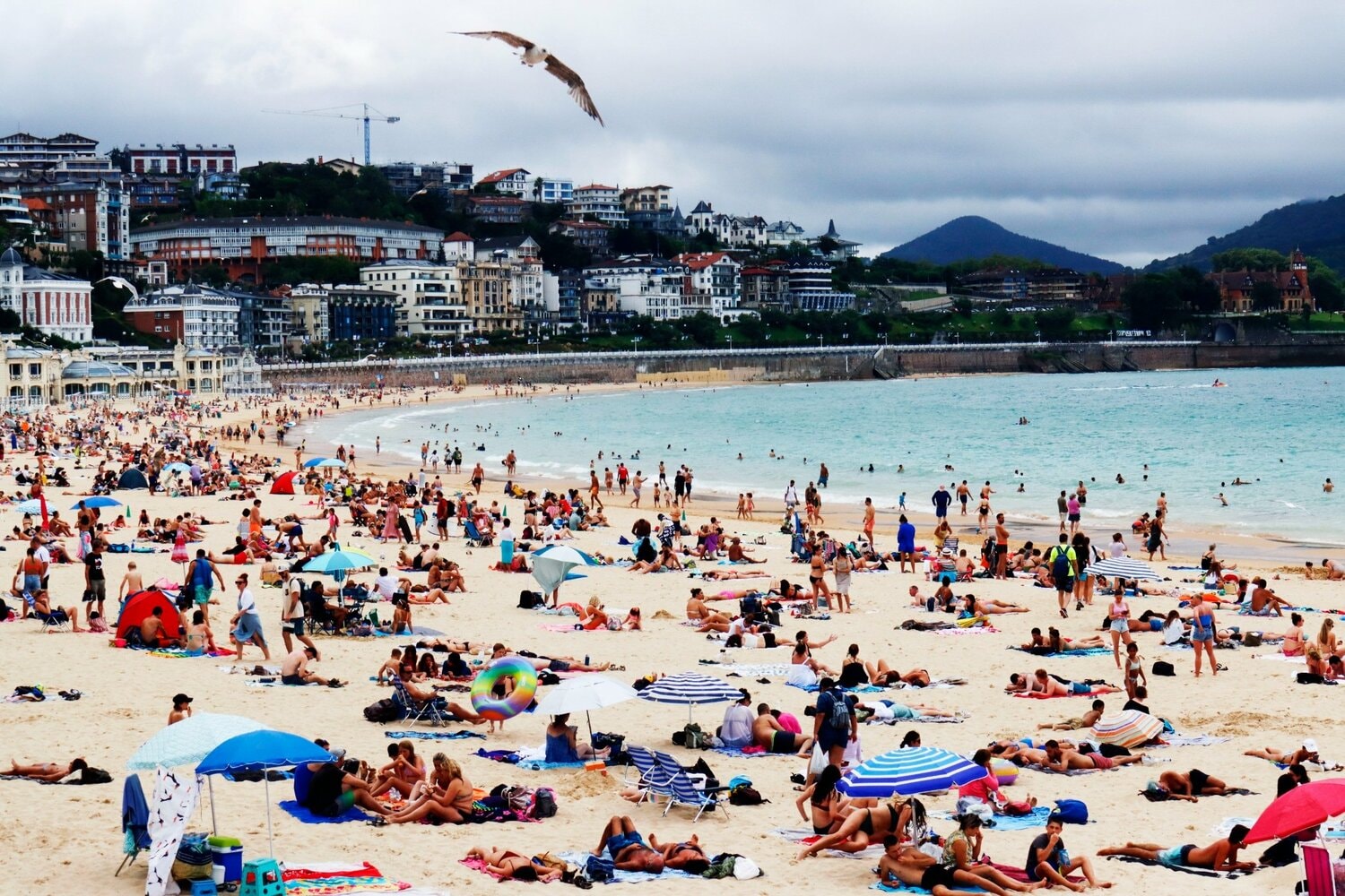 夏のサン・セバスチャンの美しい海岸